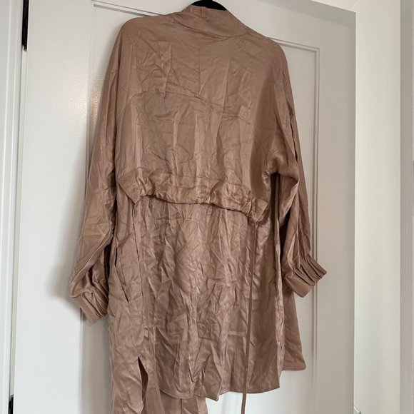 Lunya Washable Silk Robe XS/S Otium Tan Self Tie Belt Hypoallergenic Sleepwear - Picture 8 of 9